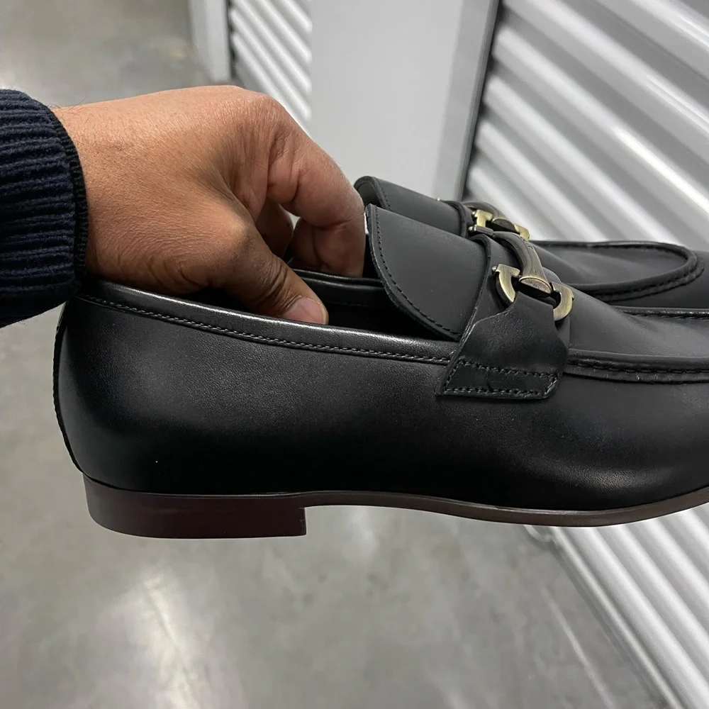 Black Sleek Loafers by Aldo Sz 11 - Picture 4 of 10
